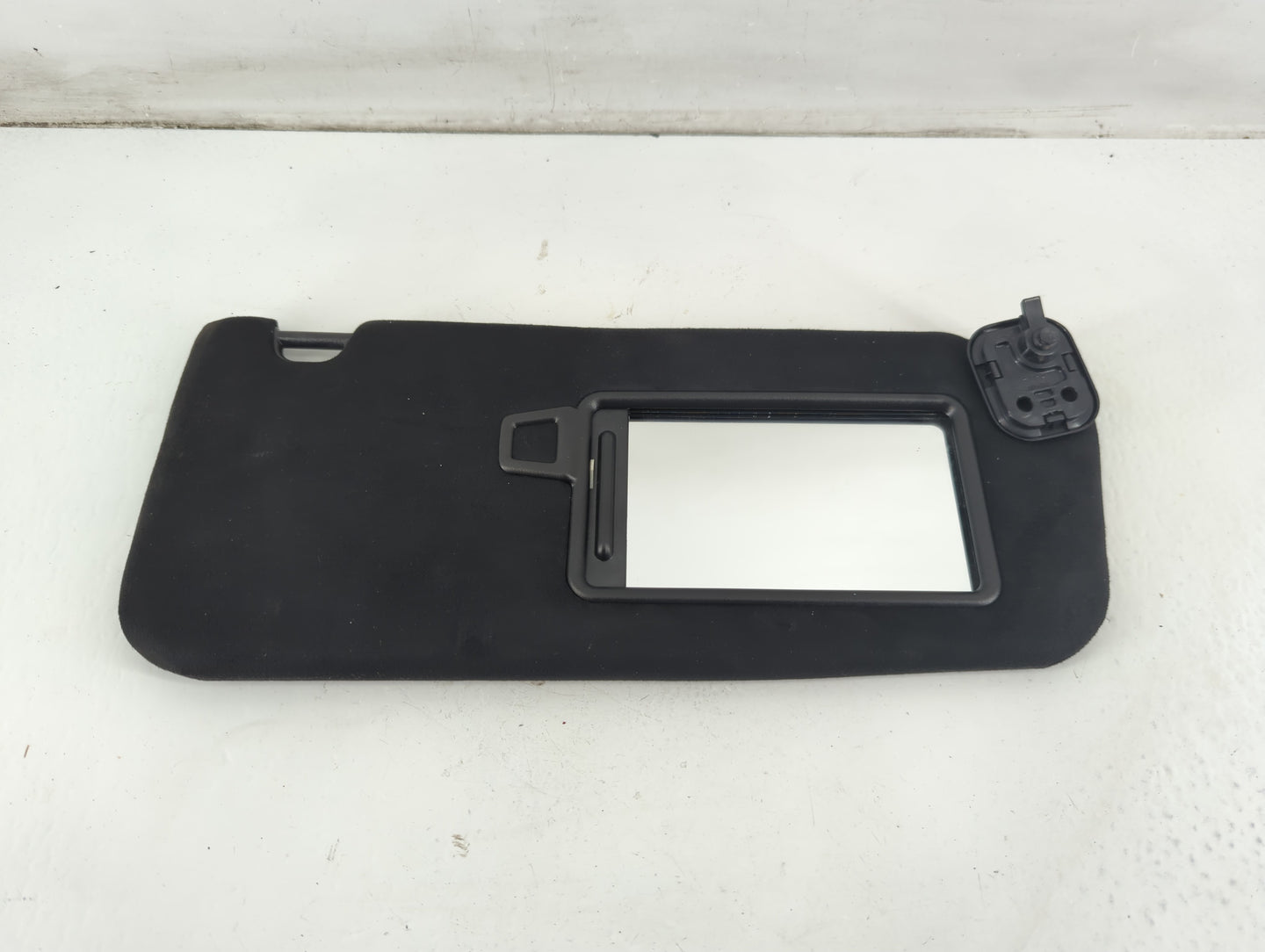 2019-2021 Hyundai Santa Fe Sun Visor Shade Replacement Passenger Right Mirror Fits Fits 2019 2020 2021 OEM Used Auto Parts - Oemusedautoparts1.com