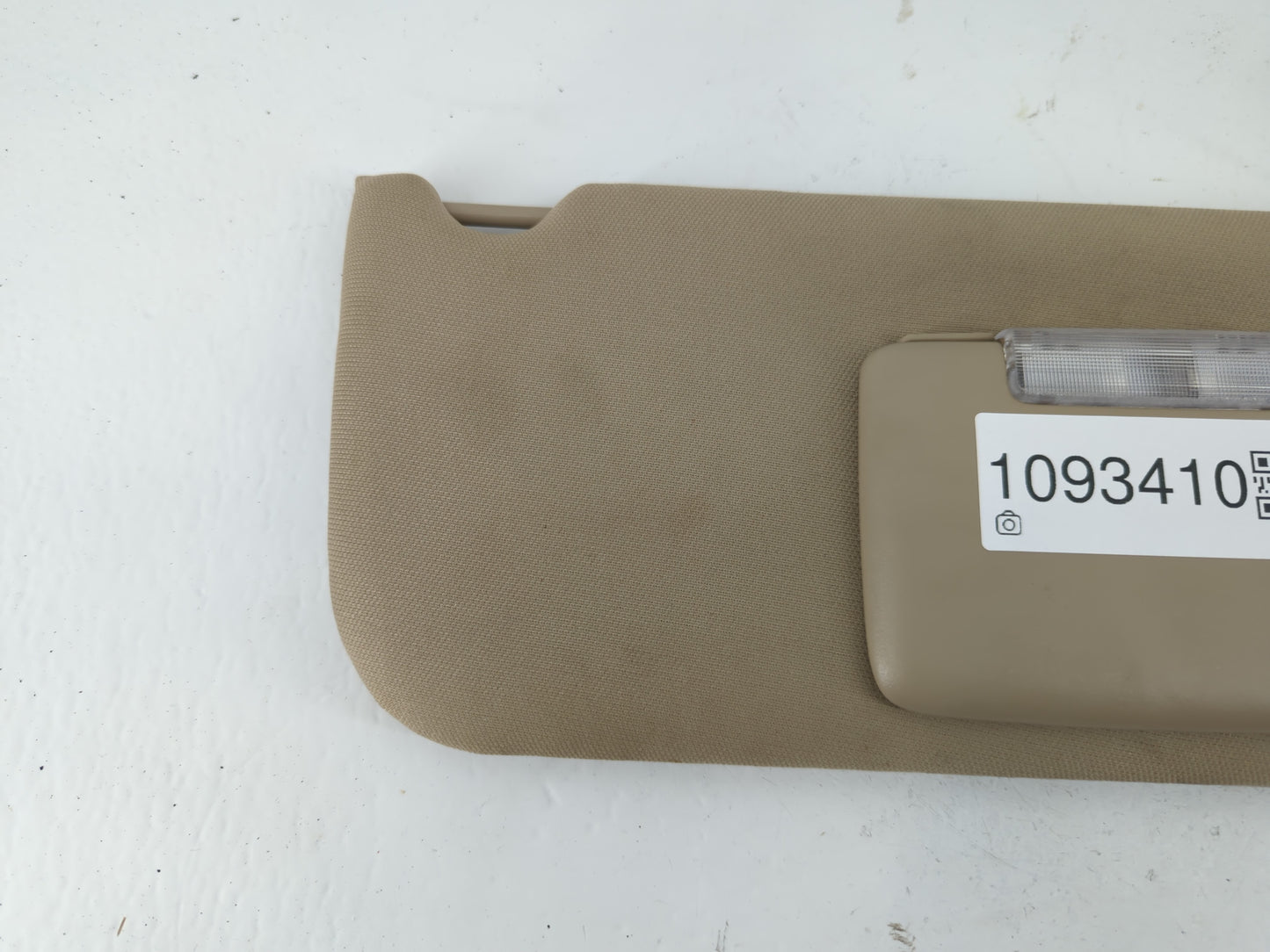2011-2014 Chrysler 200 Sun Visor Shade Replacement Passenger Right Mirror Fits Fits 2011 2012 2013 2014 OEM Used Auto Parts - Oemusedautoparts1.com
