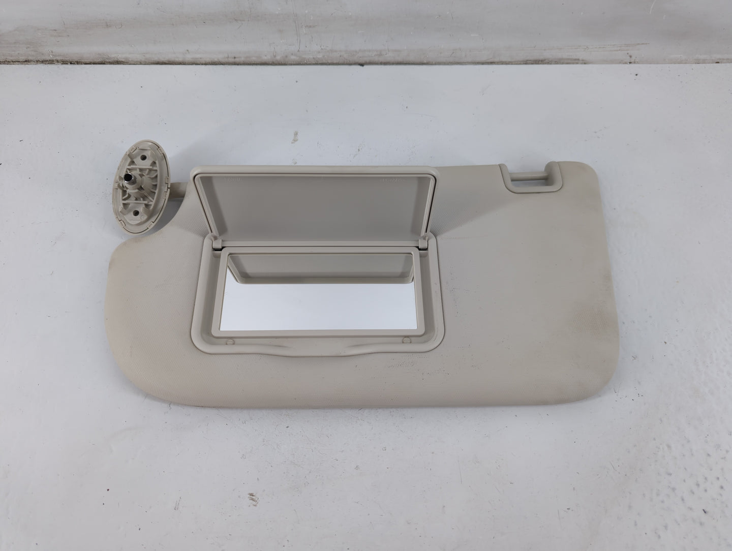 2013-2019 Ford Escape Sun Visor Shade Replacement Driver Left Mirror Fits Fits 2013 2014 2015 2016 2017 2018 2019 OEM Used Auto Parts - Oemusedautoparts1.com