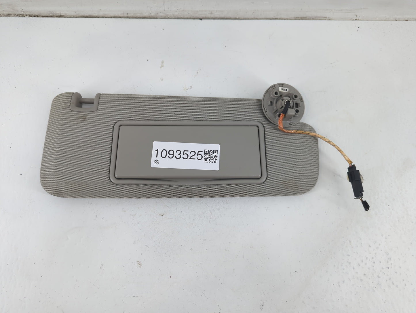 2013-2016 Chevrolet Malibu Sun Visor Shade Replacement Passenger Right Mirror Fits Fits 2013 2014 2015 2016 OEM Used Auto Parts