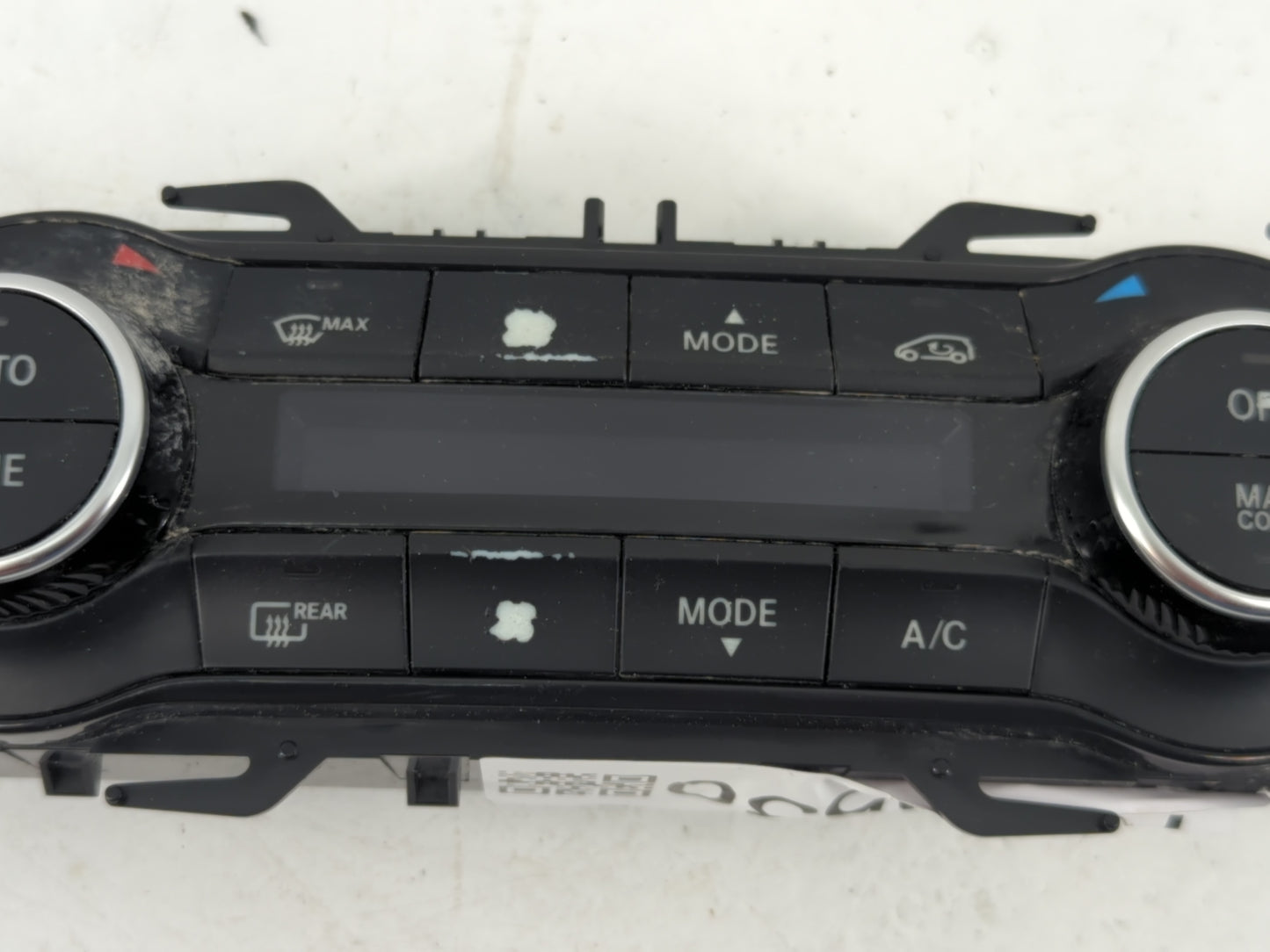 2017-2018 Infiniti Qx30 Climate Control Module Temperature AC/Heater Replacement P/N:A091 900 52 01 Fits Fits 2017 2018 OEM Used Auto Parts