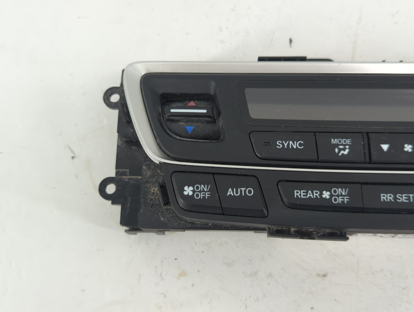 2019-2022 Honda Passport Climate Control Module Temperature AC/Heater Replacement P/N:79600TGSA430M1 Fits Fits 2019 2020 2021 2022 OEM Used Auto Parts