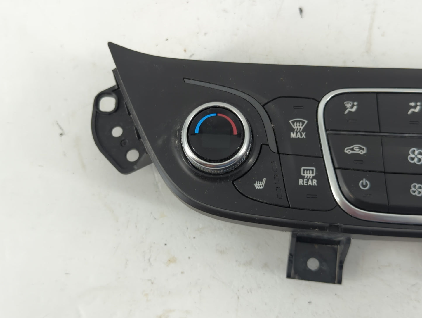 2018-2019 Chevrolet Equinox Climate Control Module Temperature AC/Heater Replacement P/N:84422506 Fits Fits 2018 2019 OEM Used Auto Parts