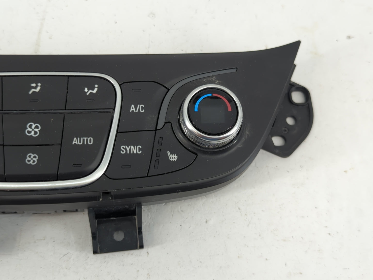 2018-2019 Chevrolet Equinox Climate Control Module Temperature AC/Heater Replacement P/N:84422506 Fits Fits 2018 2019 OEM Used Auto Parts