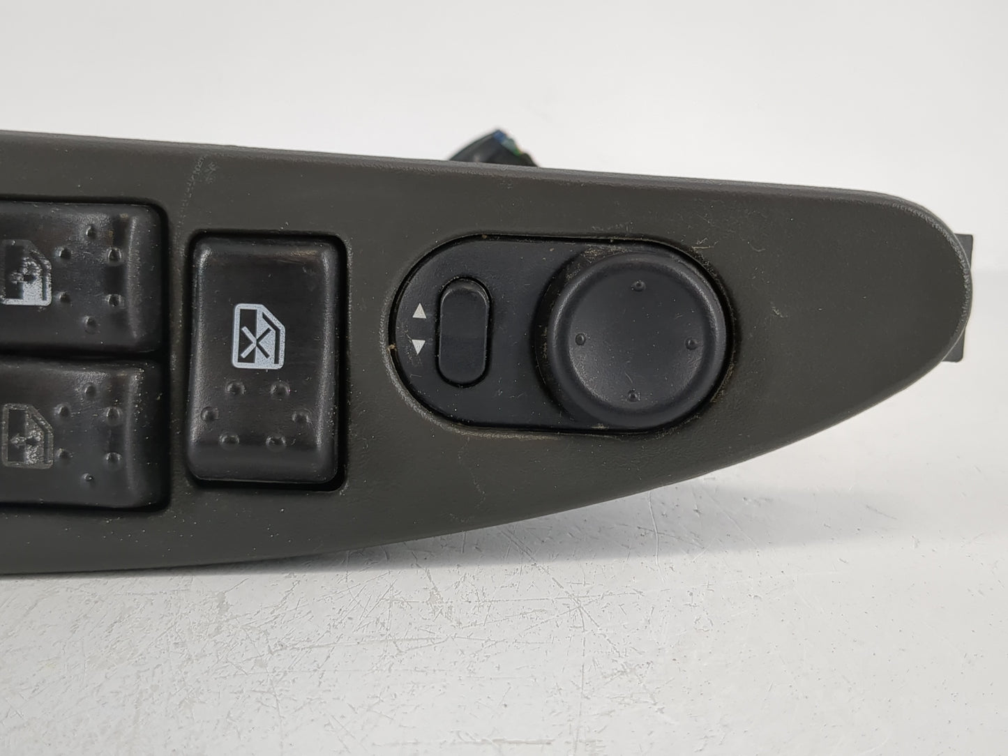 2003-2007 Saturn Ion Master Power Window Switch Replacement Driver Side Left P/N:22632501 Fits Fits 2003 2004 2005 2006 2007 OEM Used Auto Parts