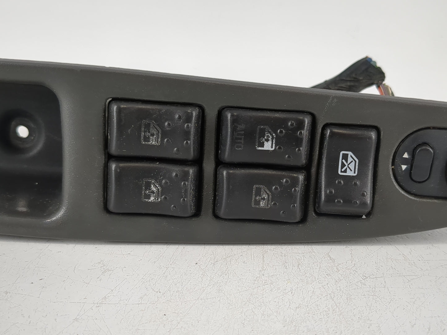 2003-2007 Saturn Ion Master Power Window Switch Replacement Driver Side Left P/N:22632501 Fits Fits 2003 2004 2005 2006 2007 OEM Used Auto Parts