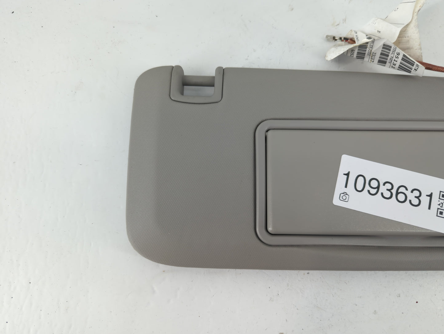 2011-2016 Chevrolet Cruze Sun Visor Shade Replacement Passenger Right Mirror Fits Fits 2011 2012 2013 2014 2015 2016 OEM Used Auto Parts