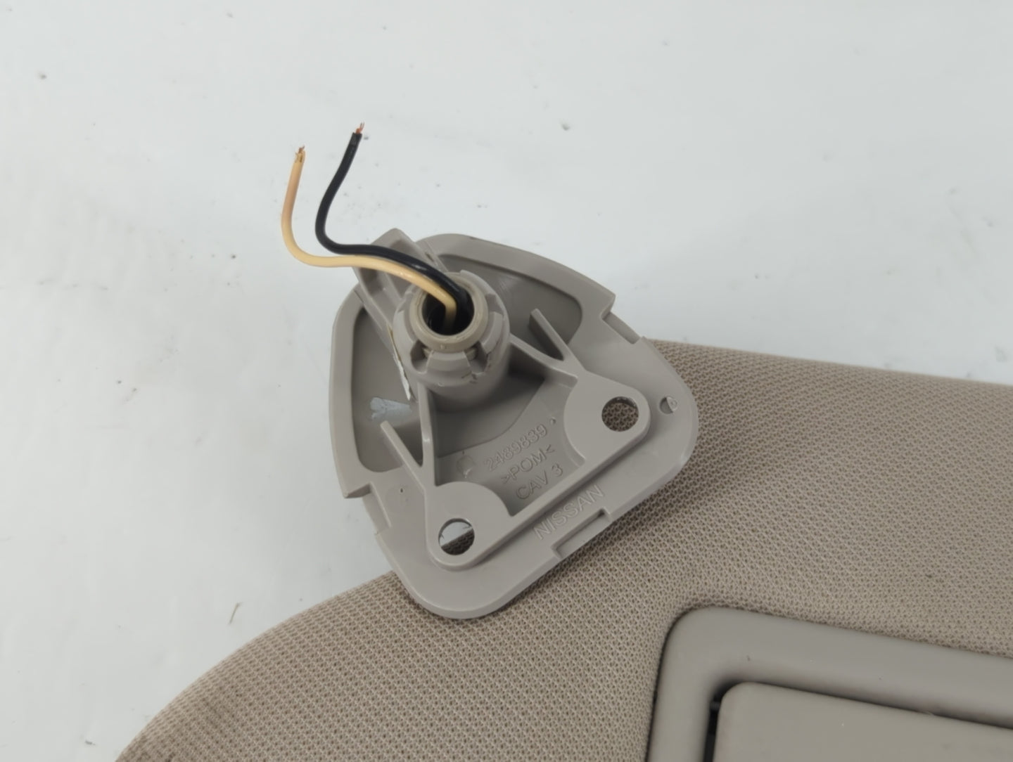 2015-2018 Nissan Murano Sun Visor Shade Replacement Driver Left Mirror Fits Fits 2015 2016 2017 2018 OEM Used Auto Parts - Oemusedautoparts1.com