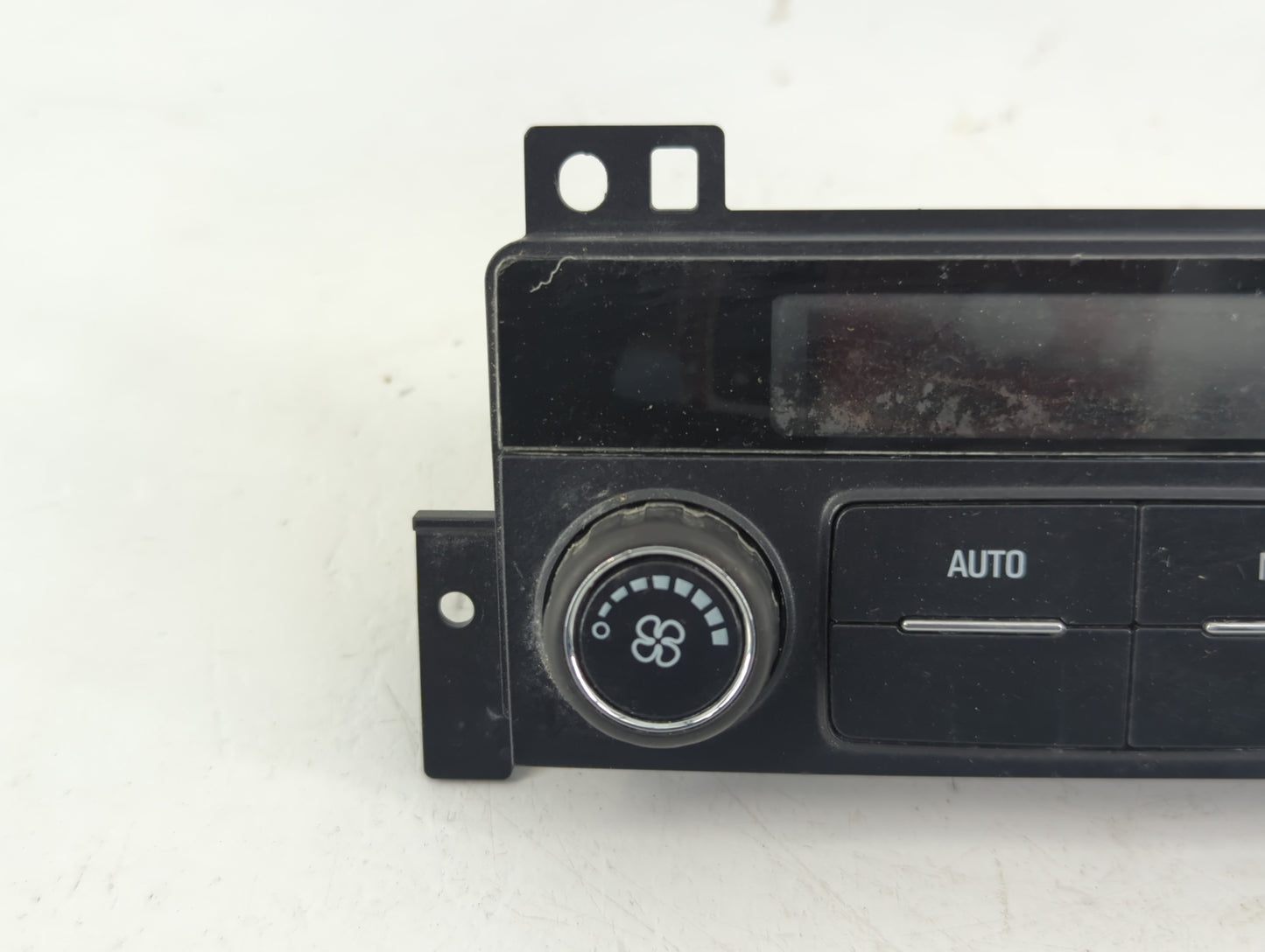 2019 Chevrolet Suburban 1500 Climate Control Module Temperature AC/Heater Replacement P/N:23467327 Fits OEM Used Auto Parts