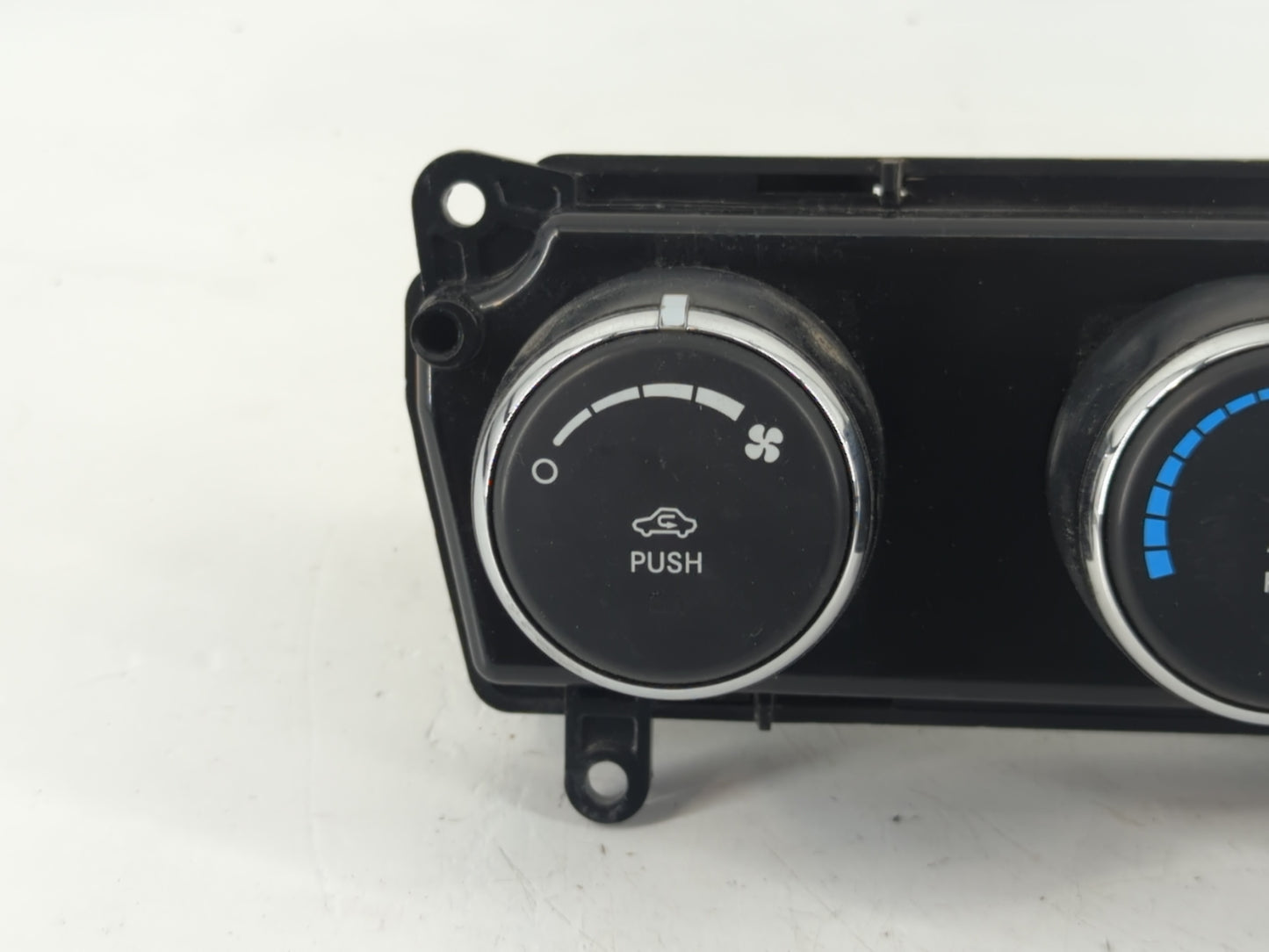 2010-2014 Dodge Avenger Climate Control Module Temperature AC/Heater Replacement P/N:61036A Fits Fits 2010 2011 2012 2013 2014 OEM Used Auto Parts