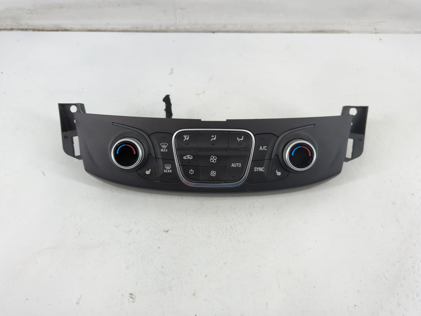 2018-2022 Chevrolet Traverse Climate Control Module Temperature AC/Heater Replacement P/N:84216553 Fits OEM Used Auto Parts
