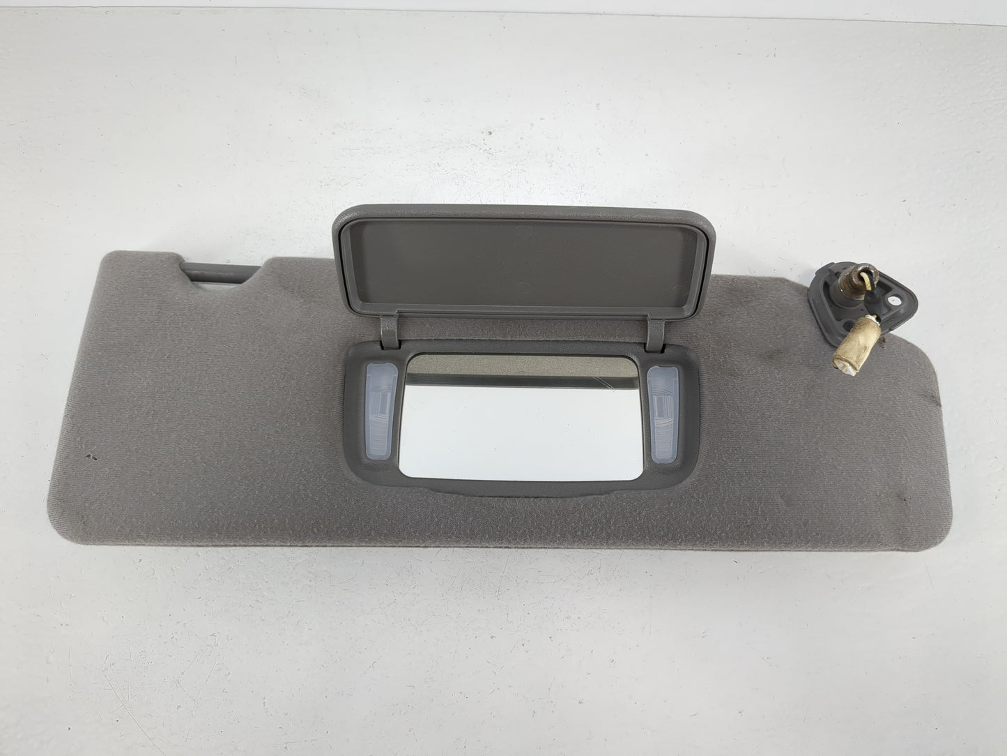 2006-2008 Toyota Solara Sun Visor Shade Replacement Passenger Right Mirror Fits Fits 2006 2007 2008 OEM Used Auto Parts