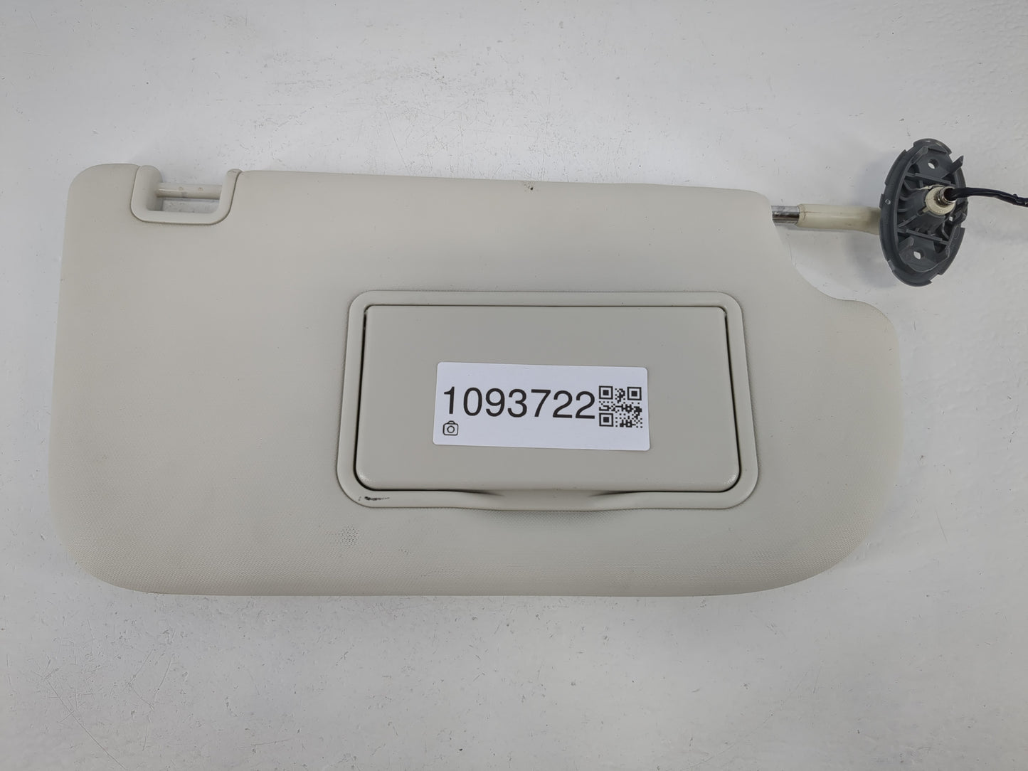 2013-2019 Ford Escape Sun Visor Shade Replacement Passenger Right Mirror Fits Fits 2013 2014 2015 2016 2017 2018 2019 OEM Used Auto Parts - Oemusedautoparts1.com