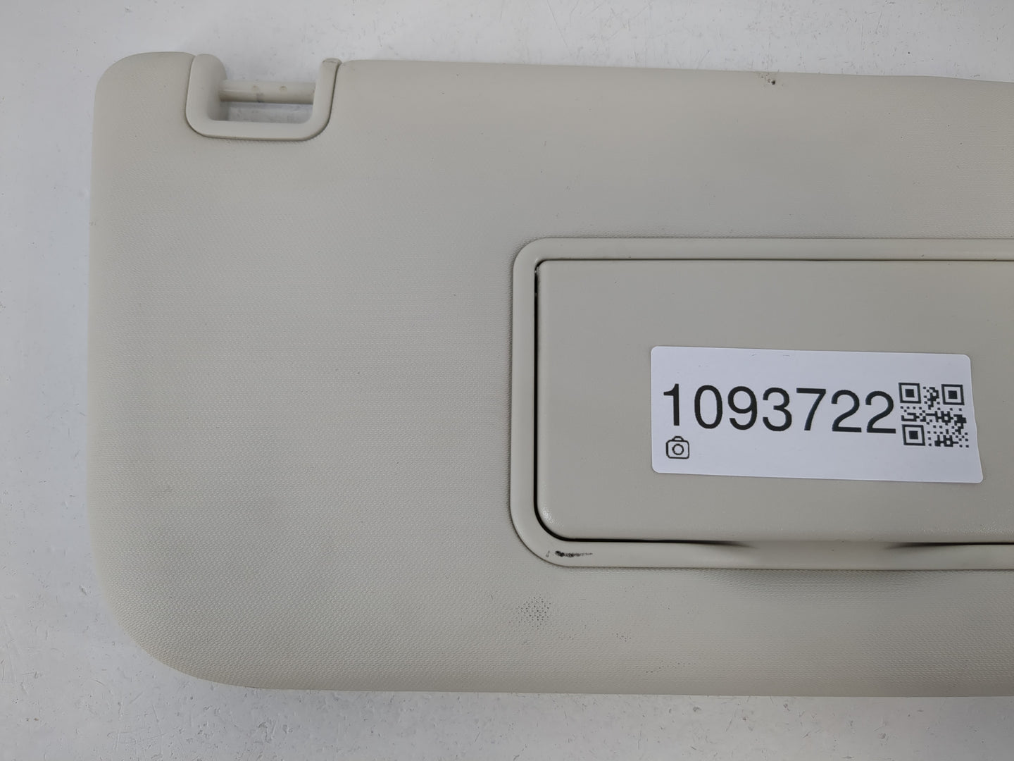 2013-2019 Ford Escape Sun Visor Shade Replacement Passenger Right Mirror Fits Fits 2013 2014 2015 2016 2017 2018 2019 OEM Used Auto Parts - Oemusedautoparts1.com