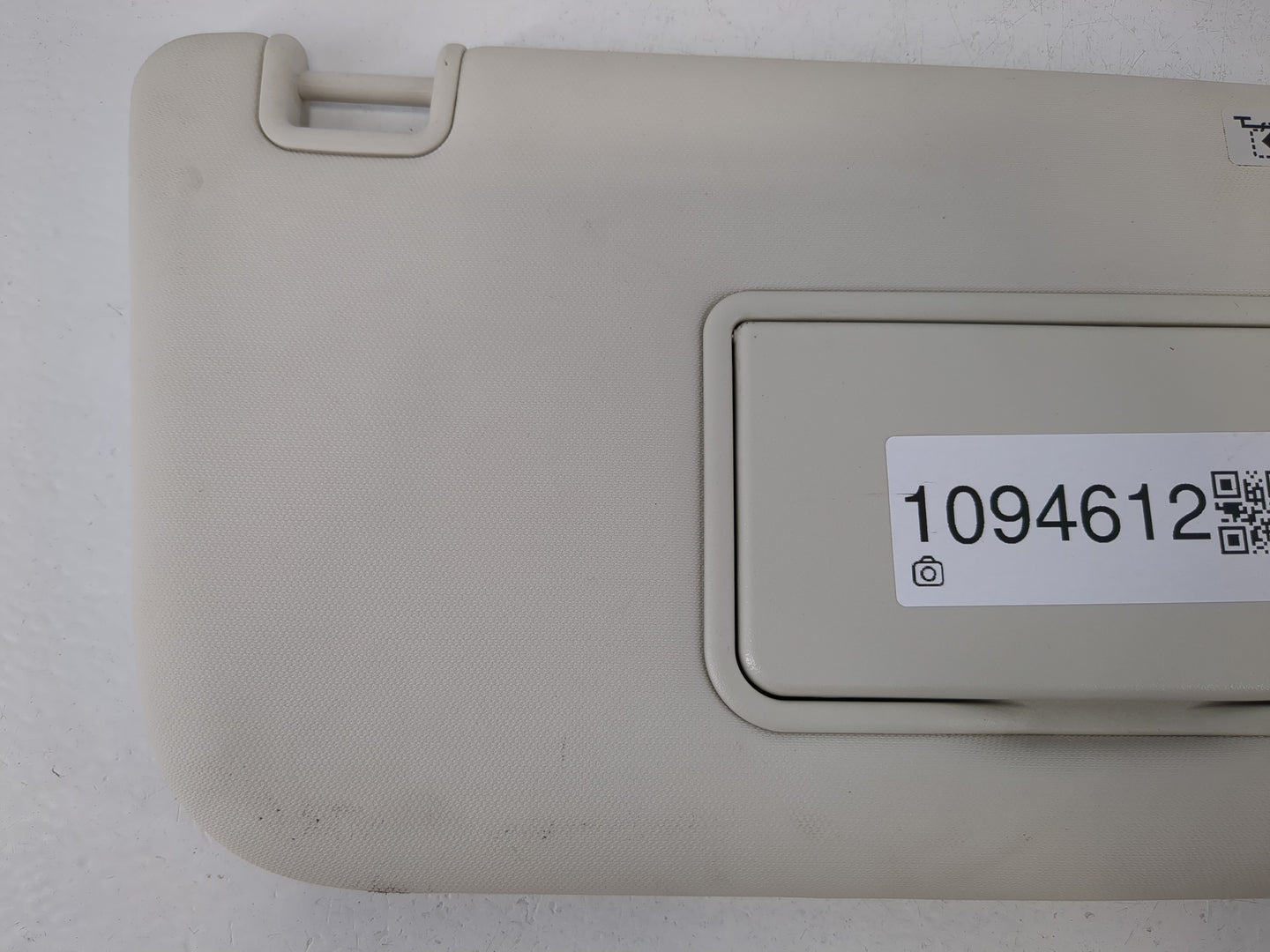 2013-2019 Ford Escape Sun Visor Shade Replacement Passenger Right Mirror Fits Fits 2013 2014 2015 2016 2017 2018 2019 OEM Used Auto Parts - Oemusedautoparts1.com