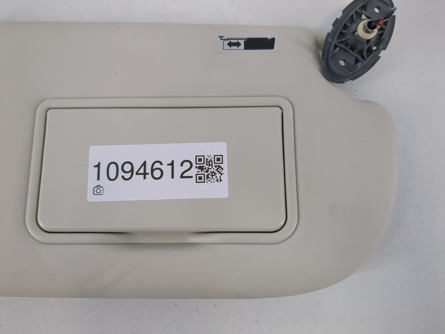 2013-2019 Ford Escape Sun Visor Shade Replacement Passenger Right Mirror Fits Fits 2013 2014 2015 2016 2017 2018 2019 OEM Used Auto Parts - Oemusedautoparts1.com