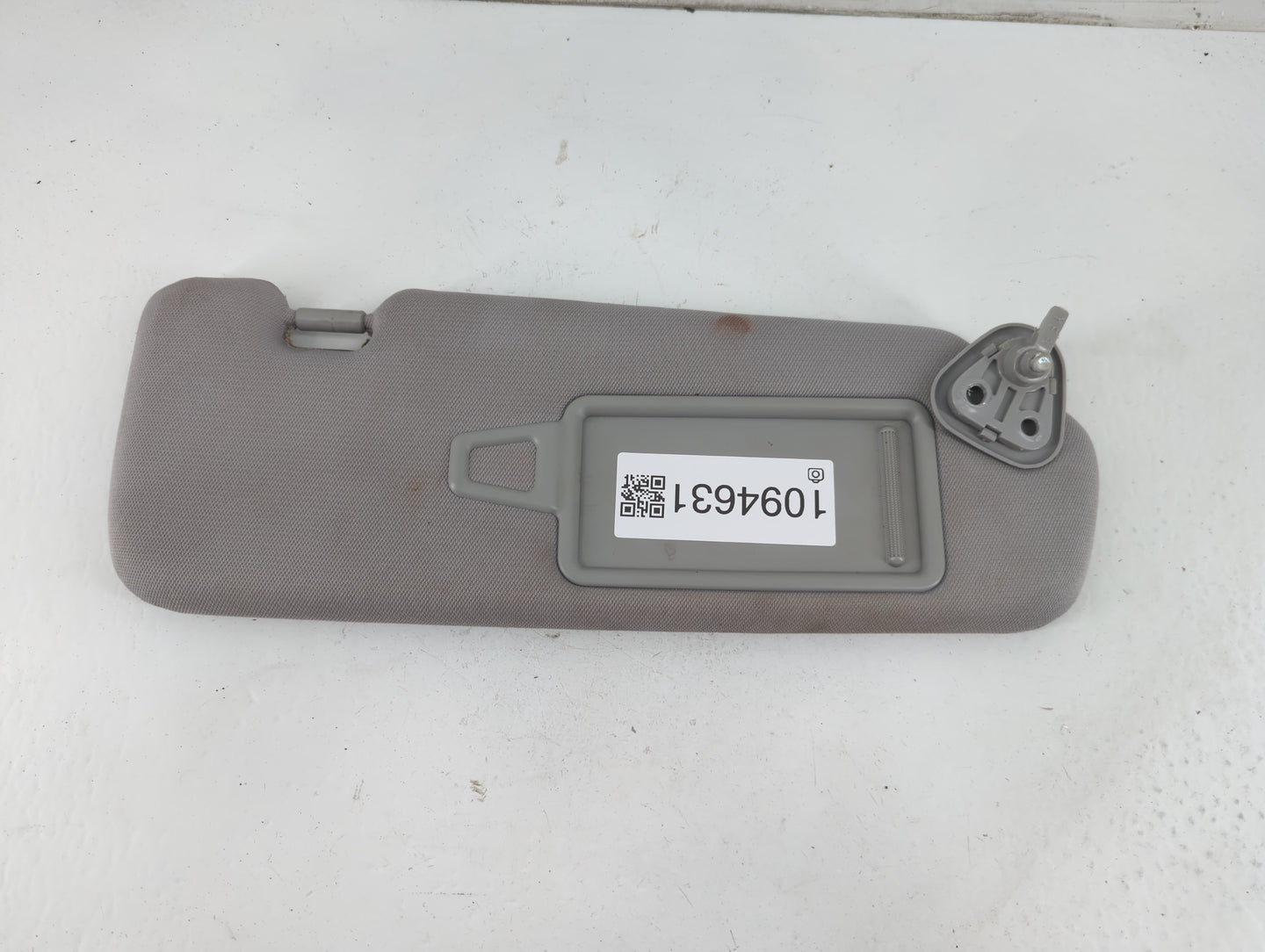 2011-2015 Hyundai Sonata Sun Visor Shade Replacement Passenger Right Mirror Fits Fits 2011 2012 2013 2014 2015 OEM Used Auto Parts - Oemusedautoparts1.com