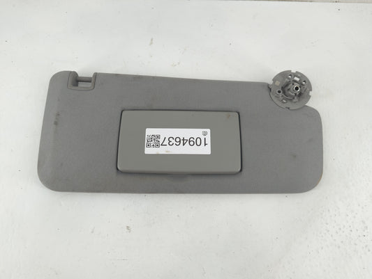 2017-2021 Chevrolet Trax Sun Visor Shade Replacement Passenger Right Mirror Fits Fits 2017 2018 2019 2020 2021 OEM Used Auto Parts
