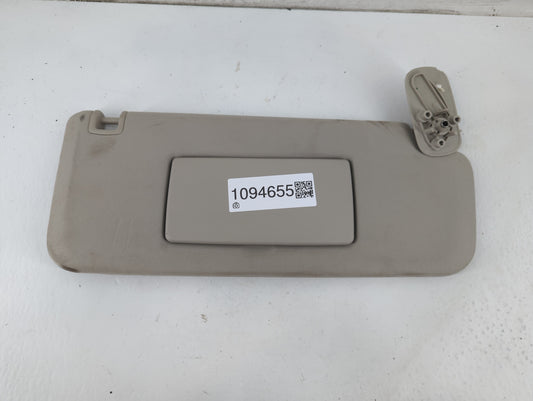 2007-2013 Chevrolet Silverado 1500 Sun Visor Shade Replacement Passenger Right Mirror Fits OEM Used Auto Parts