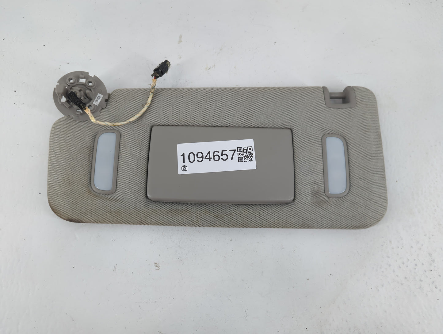 2010-2017 Chevrolet Equinox Sun Visor Shade Replacement Driver Left Mirror Fits Fits 2010 2011 2012 2013 2014 2015 2016 2017 OEM Used Auto Parts