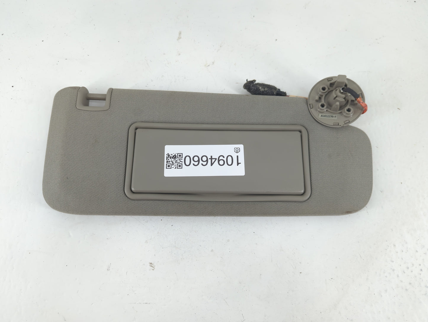 2014-2019 Cadillac Cts Sun Visor Shade Replacement Passenger Right Mirror Fits Fits 2014 2015 2016 2017 2018 2019 OEM Used Auto Parts