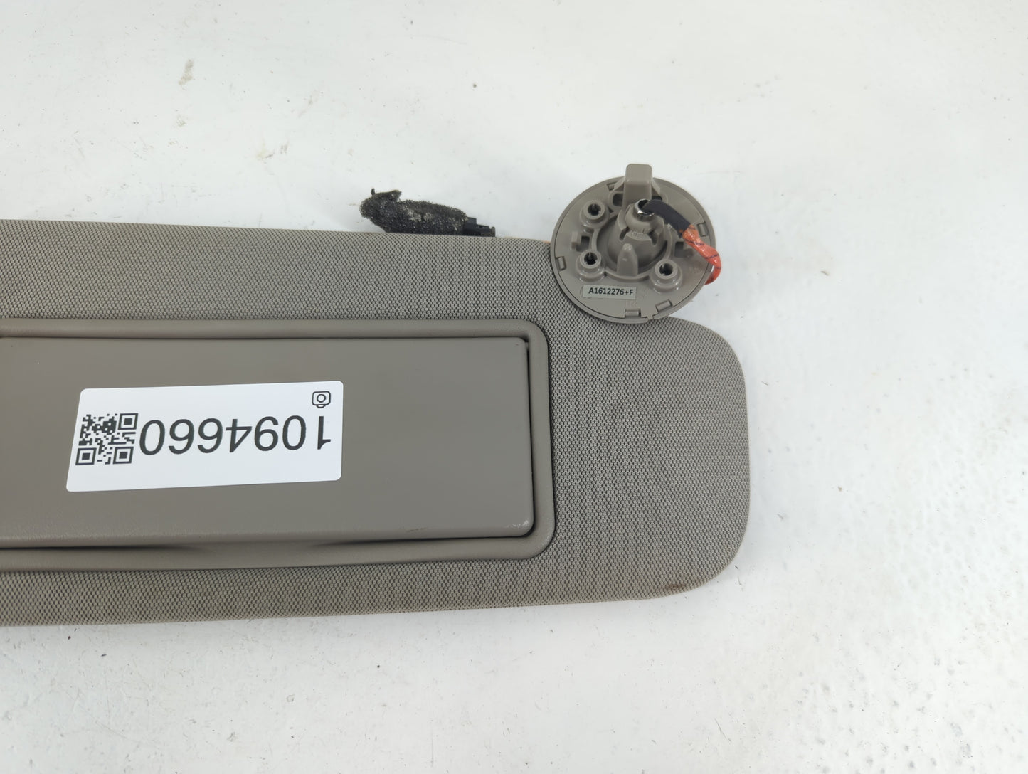 2014-2019 Cadillac Cts Sun Visor Shade Replacement Passenger Right Mirror Fits Fits 2014 2015 2016 2017 2018 2019 OEM Used Auto Parts