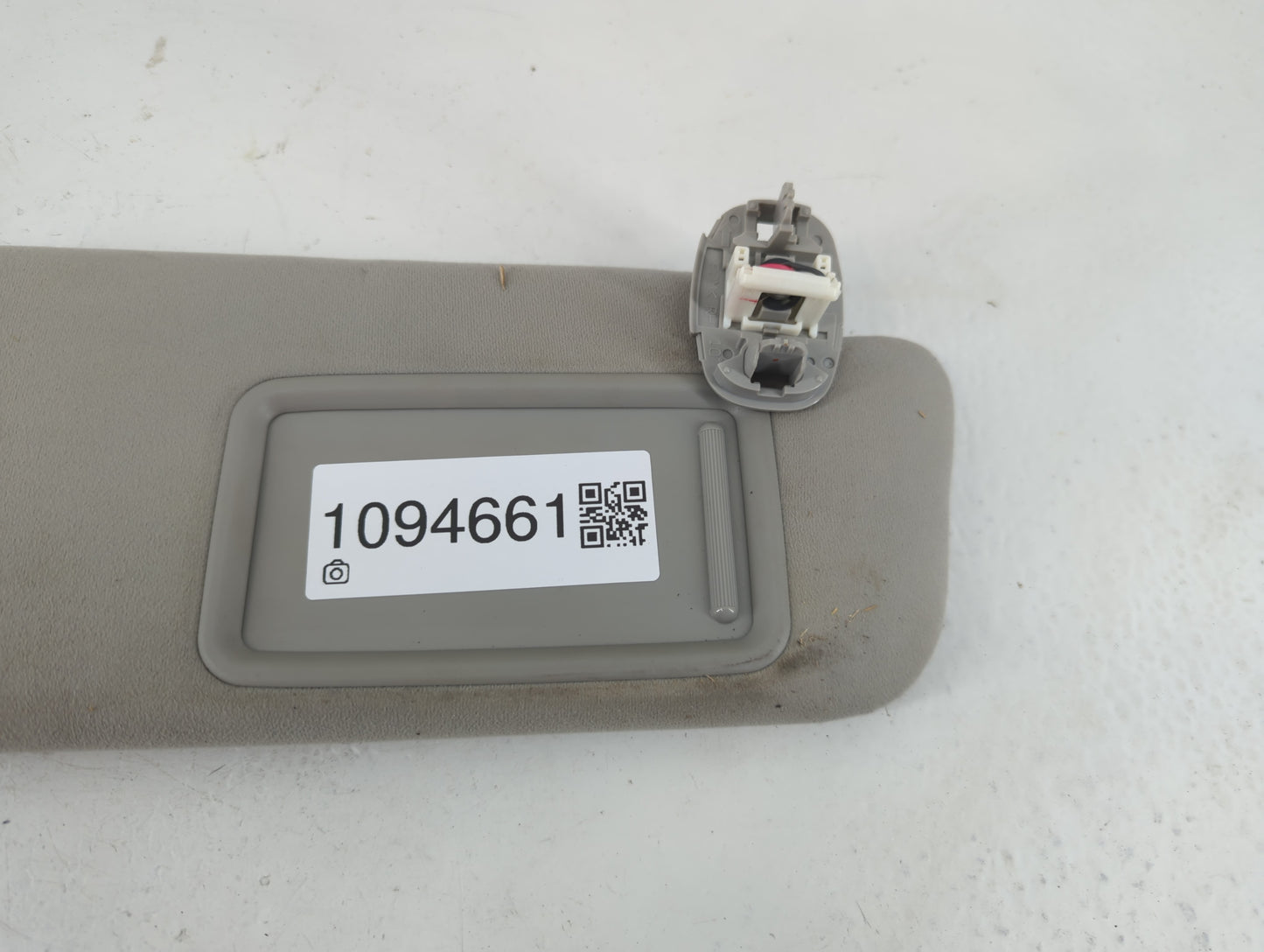 2010-2015 Toyota Prius Sun Visor Shade Replacement Passenger Right Mirror Fits Fits 2010 2011 2012 2013 2014 2015 OEM Used Auto Parts