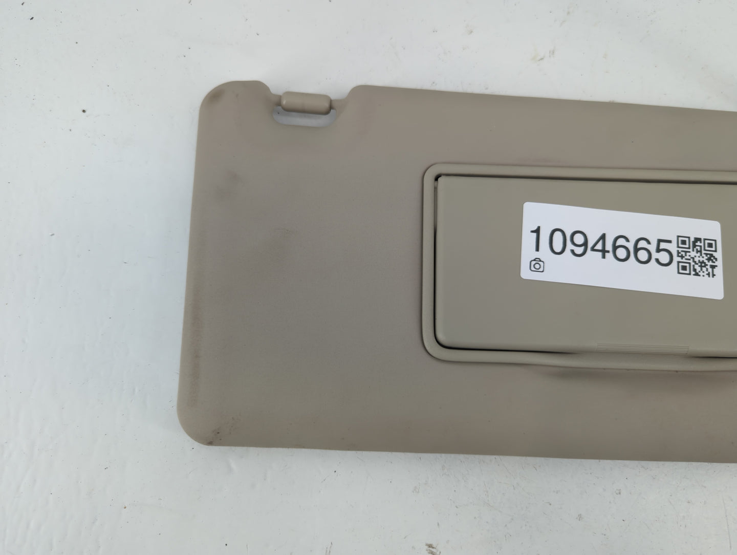 2008-2015 Nissan Rogue Sun Visor Shade Replacement Passenger Right Mirror Fits Fits 2008 2009 2010 2011 2012 2013 2014 2015 OEM Used Auto Parts - Oemusedautoparts1.com