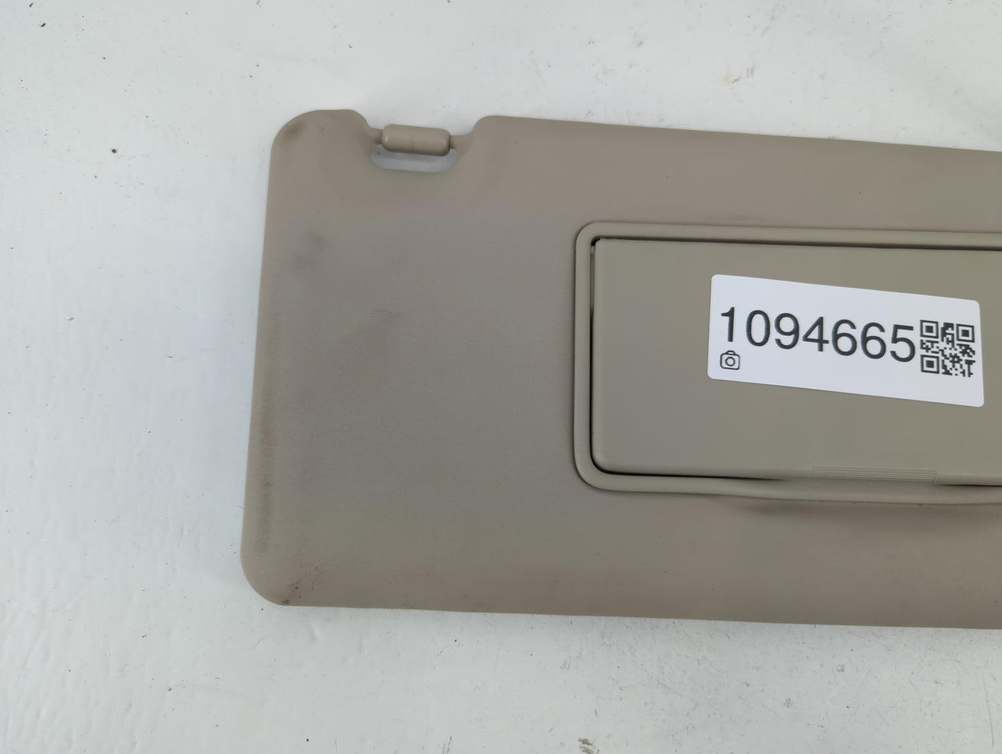 2008-2015 Nissan Rogue Sun Visor Shade Replacement Passenger Right Mirror Fits Fits 2008 2009 2010 2011 2012 2013 2014 2015 OEM Used Auto Parts - Oemusedautoparts1.com