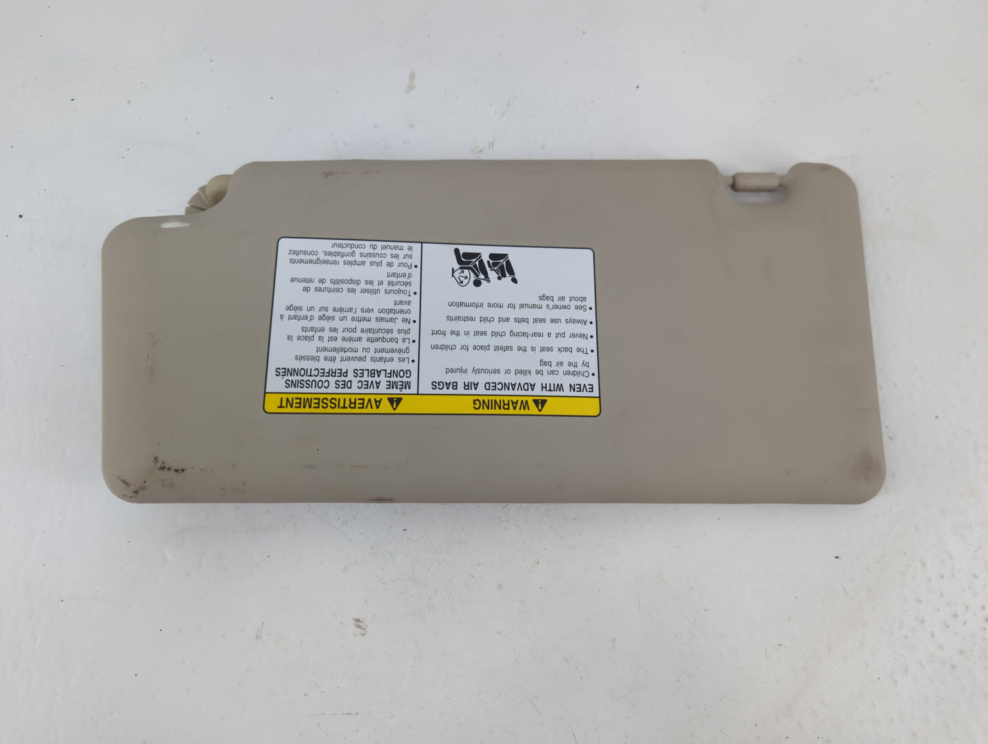2008-2015 Nissan Rogue Sun Visor Shade Replacement Passenger Right Mirror Fits Fits 2008 2009 2010 2011 2012 2013 2014 2015 OEM Used Auto Parts - Oemusedautoparts1.com