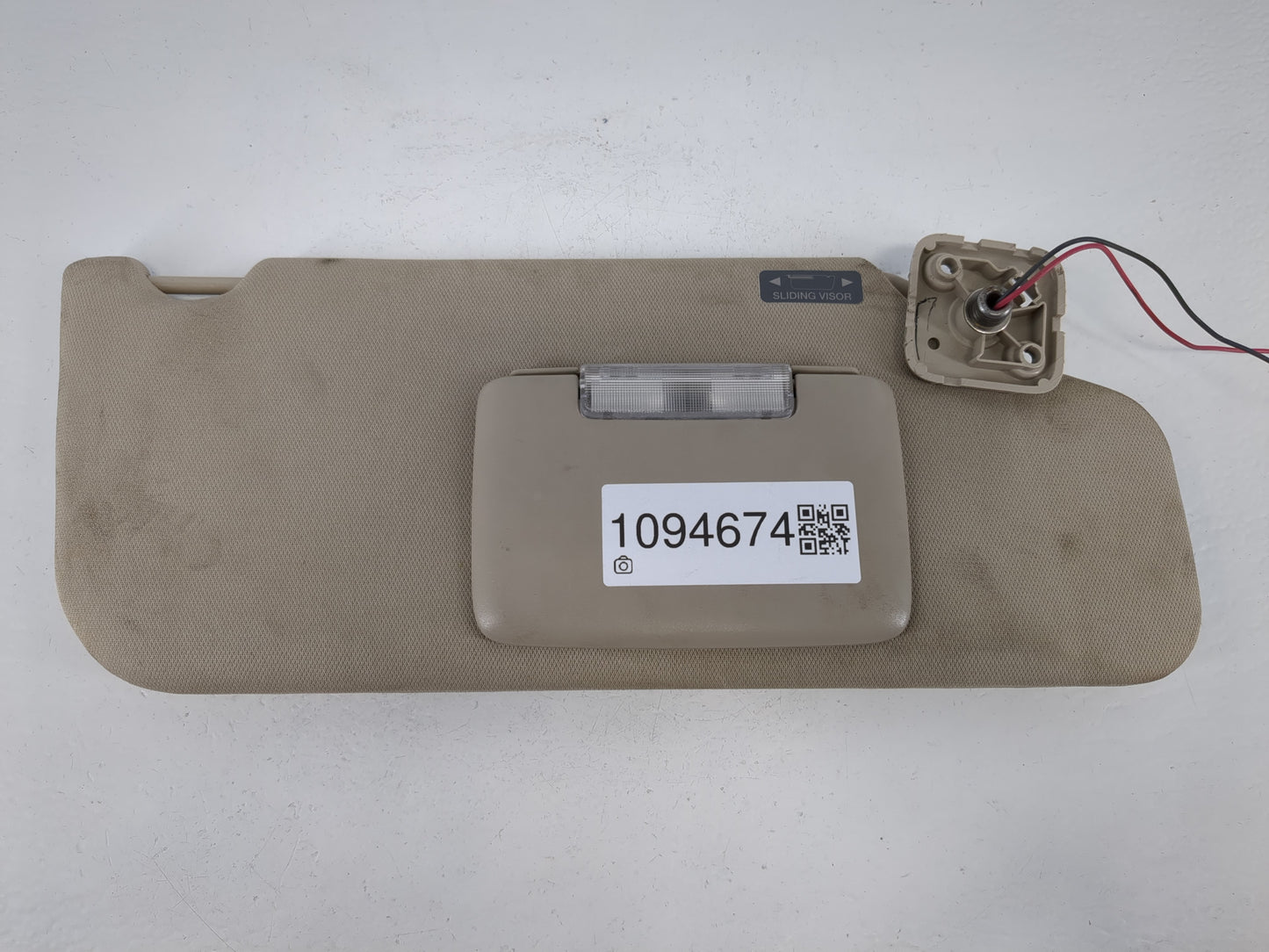 2011-2014 Ford Edge Sun Visor Shade Replacement Driver Left Mirror Fits Fits 2011 2012 2013 2014 2015 OEM Used Auto Parts - Oemusedautoparts1.com