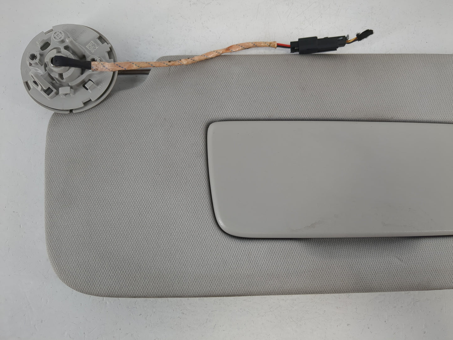 2018-2022 Chevrolet Traverse Sun Visor Shade Replacement Driver Left Mirror Fits Fits 2018 2019 2020 2021 2022 OEM Used Auto Parts