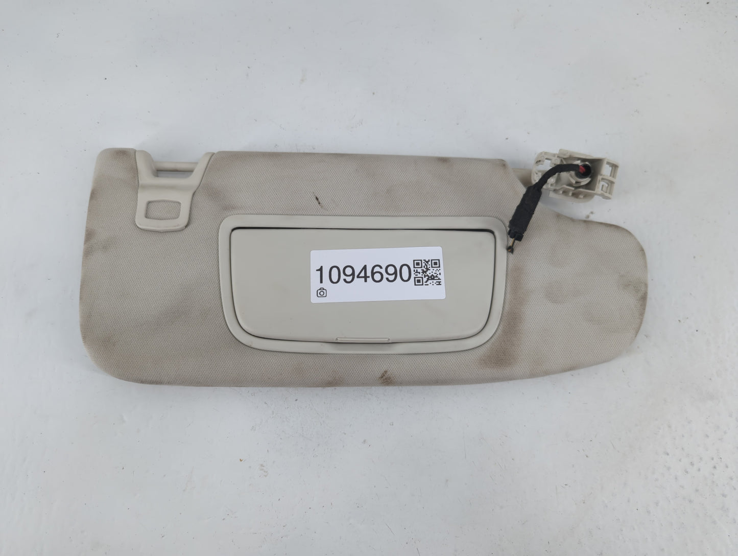 2015-2020 Ford Edge Sun Visor Shade Replacement Passenger Right Mirror Fits Fits 2015 2016 2017 2018 2019 2020 OEM Used Auto Parts