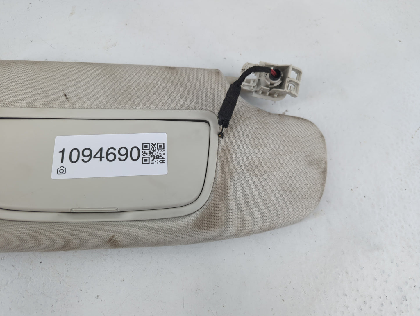 2015-2020 Ford Edge Sun Visor Shade Replacement Passenger Right Mirror Fits Fits 2015 2016 2017 2018 2019 2020 OEM Used Auto Parts