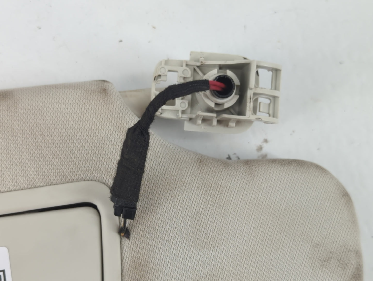 2015-2020 Ford Edge Sun Visor Shade Replacement Passenger Right Mirror Fits Fits 2015 2016 2017 2018 2019 2020 OEM Used Auto Parts