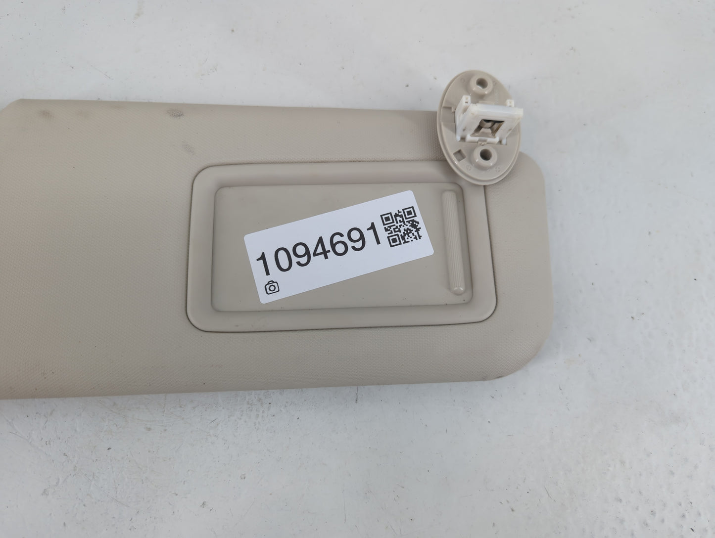 2019-2022 Toyota Corolla Sun Visor Shade Replacement Passenger Right Mirror Fits Fits 2019 2020 2021 2022 OEM Used Auto Parts