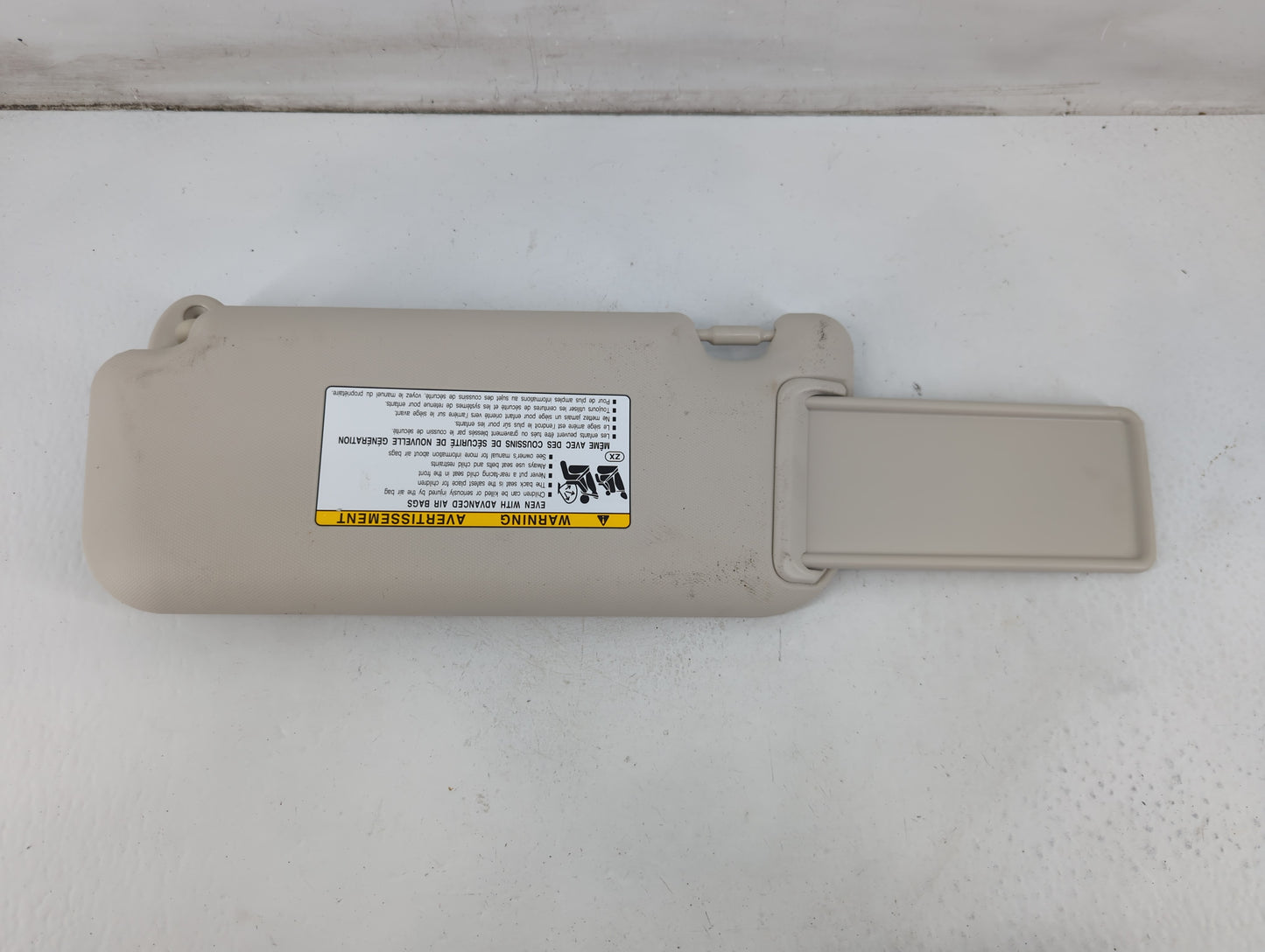 2019-2022 Toyota Corolla Sun Visor Shade Replacement Passenger Right Mirror Fits Fits 2019 2020 2021 2022 OEM Used Auto Parts