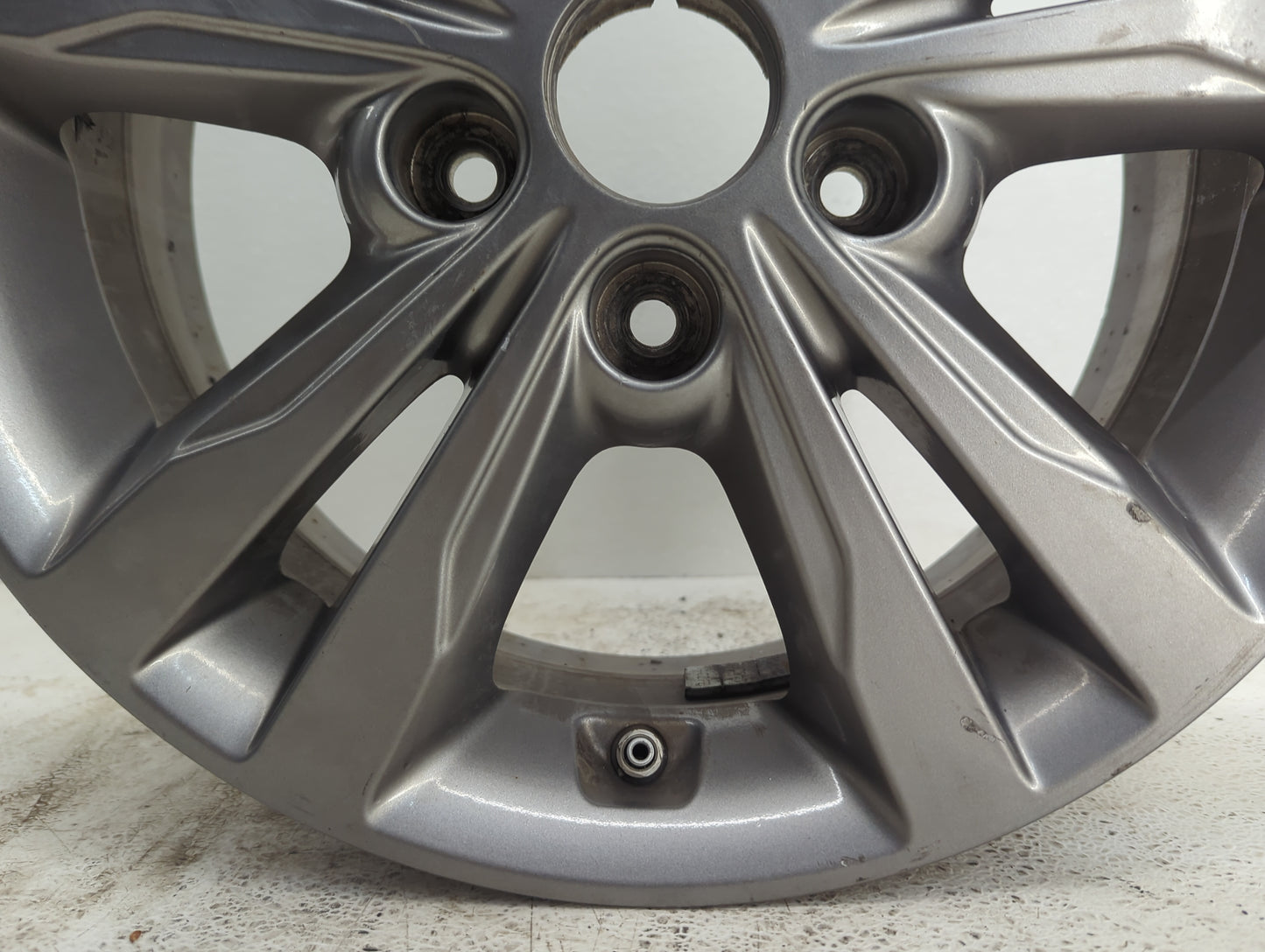 2017-2018 Hyundai Elantra Oem Wheel Rim