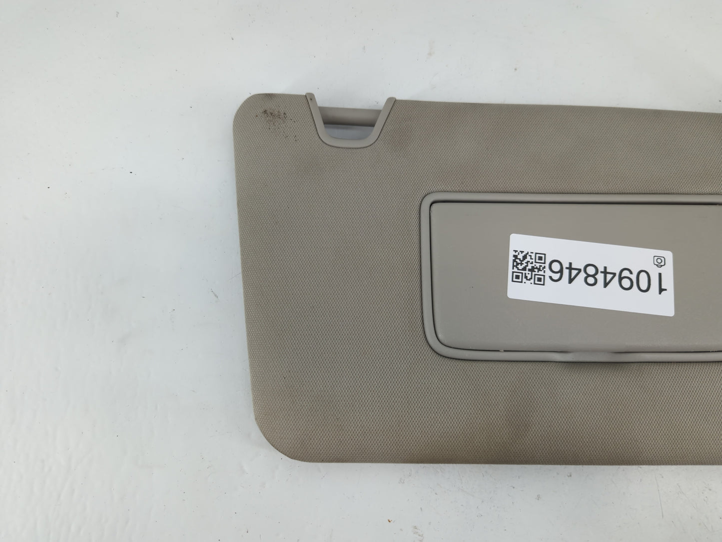 2014-2017 Nissan Rogue Sun Visor Shade Replacement Passenger Right Mirror Fits Fits 2014 2015 2016 2017 OEM Used Auto Parts - Oemusedautoparts1.com