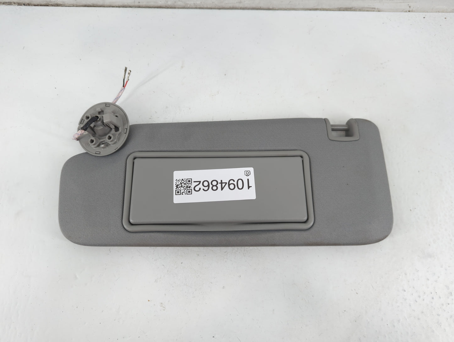 2016-2021 Chevrolet Malibu Sun Visor Shade Replacement Driver Left Mirror Fits Fits 2016 2017 2018 2019 2020 2021 OEM Used Auto Parts