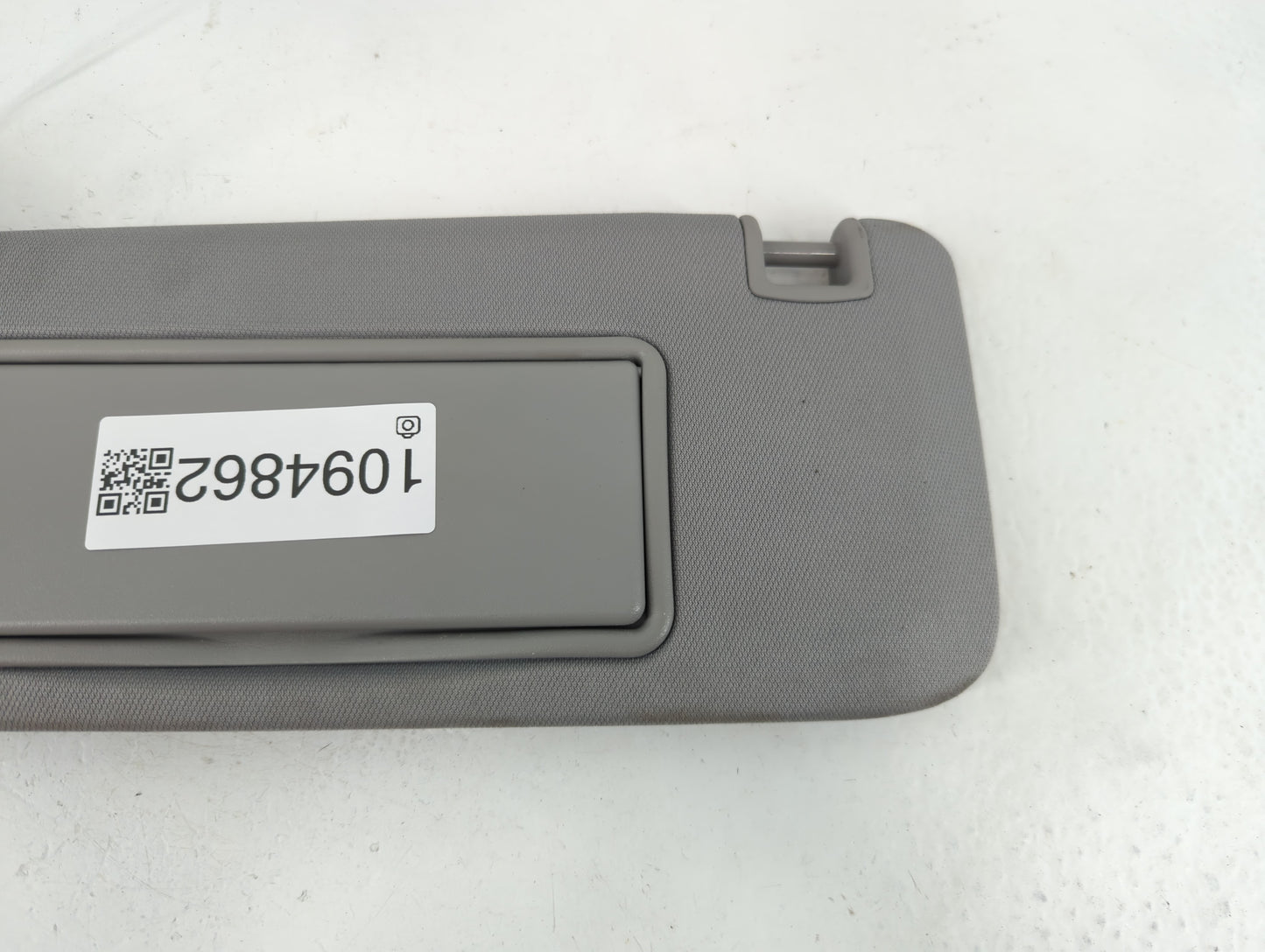 2016-2021 Chevrolet Malibu Sun Visor Shade Replacement Driver Left Mirror Fits Fits 2016 2017 2018 2019 2020 2021 OEM Used Auto Parts