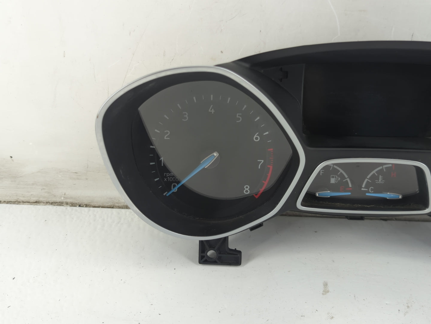 2017-2018 Ford Focus Instrument Cluster Speedometer Gauges P/N:F1ET-10849-CTP Fits Fits 2017 2018 OEM Used Auto Parts - Oemusedautoparts1.com