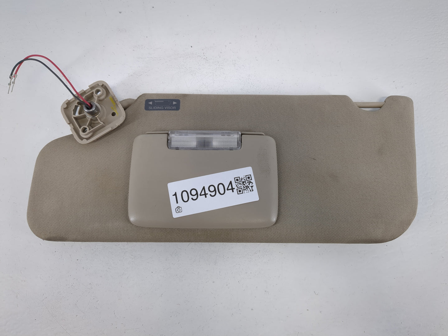2011-2014 Ford Edge Sun Visor Shade Replacement Driver Left Mirror Fits Fits 2011 2012 2013 2014 OEM Used Auto Parts - Oemusedautoparts1.com