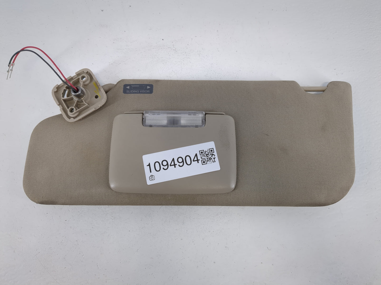 2011-2014 Ford Edge Sun Visor Shade Replacement Driver Left Mirror Fits Fits 2011 2012 2013 2014 OEM Used Auto Parts - Oemusedautoparts1.com