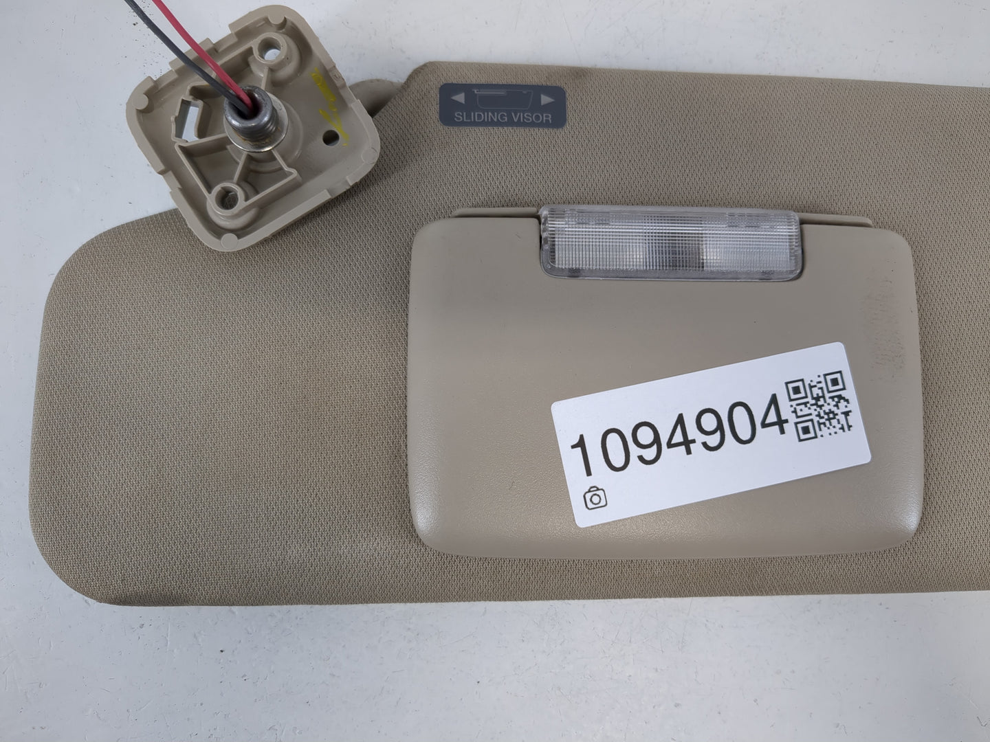 2011-2014 Ford Edge Sun Visor Shade Replacement Driver Left Mirror Fits Fits 2011 2012 2013 2014 OEM Used Auto Parts - Oemusedautoparts1.com