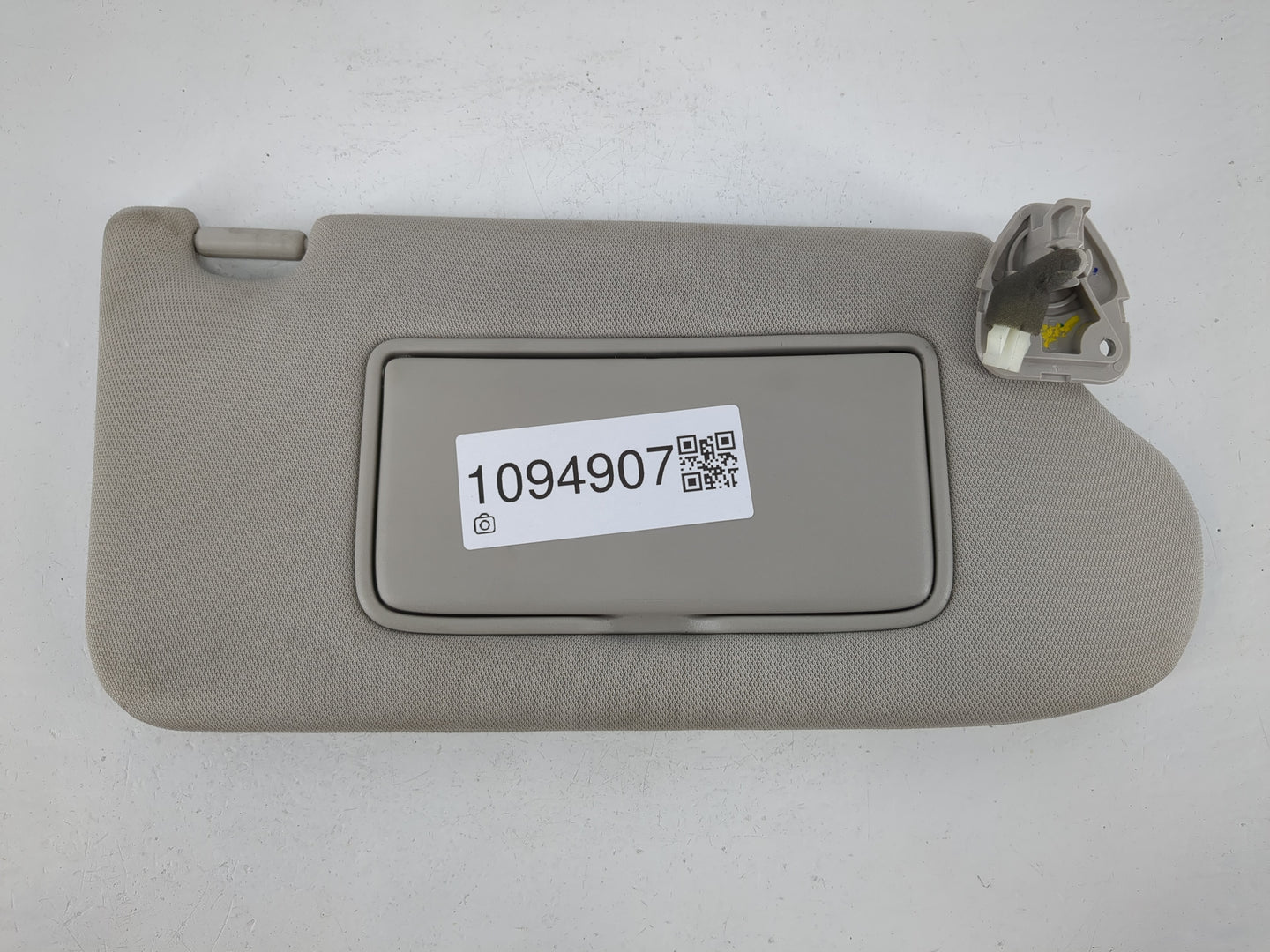 2013-2018 Nissan Altima Sun Visor Shade Replacement Passenger Right Mirror Fits Fits 2013 2014 2015 2016 2017 2018 OEM Used Auto Parts - Oemusedautoparts1.com