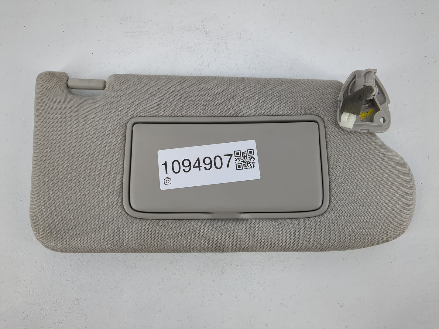 2013-2018 Nissan Altima Sun Visor Shade Replacement Passenger Right Mirror Fits Fits 2013 2014 2015 2016 2017 2018 OEM Used Auto Parts - Oemusedautoparts1.com