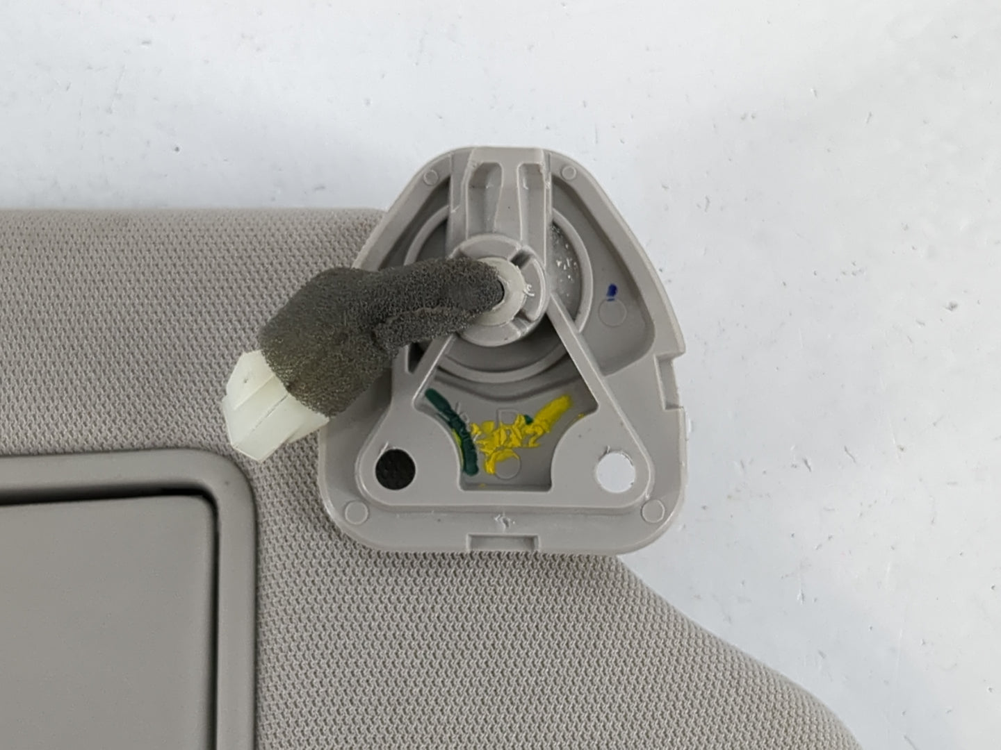 2013-2018 Nissan Altima Sun Visor Shade Replacement Passenger Right Mirror Fits Fits 2013 2014 2015 2016 2017 2018 OEM Used Auto Parts - Oemusedautoparts1.com