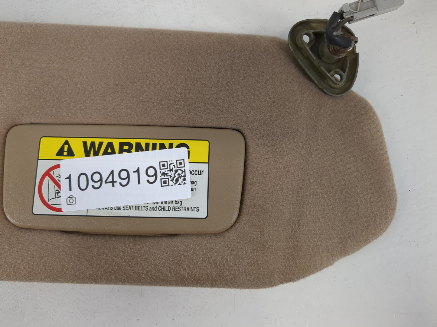 2003-2004 Honda Pilot Sun Visor Shade Replacement Passenger Right Mirror Fits Fits 2003 2004 OEM Used Auto Parts