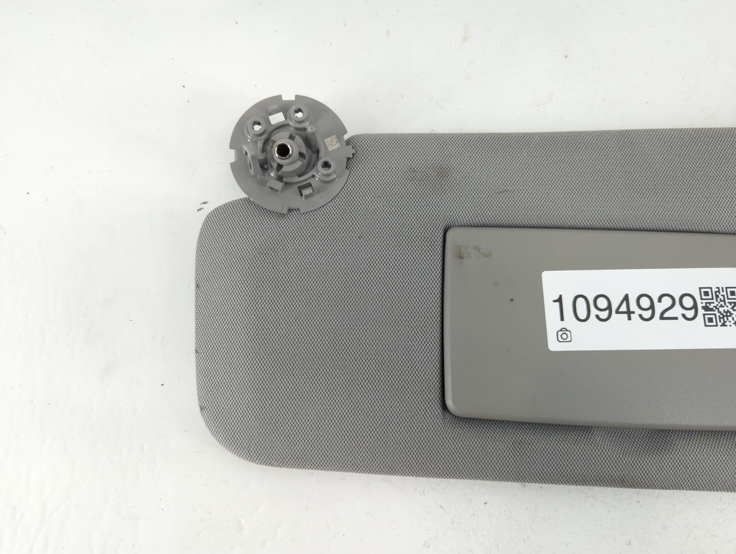 2017-2021 Chevrolet Trax Sun Visor Shade Replacement Driver Left Mirror Fits Fits 2017 2018 2019 2020 2021 OEM Used Auto Parts